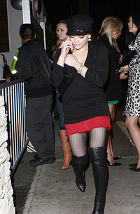 Hilary Duff being very pretty