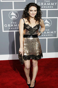 Hilary Duff being very pretty