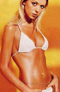 Tara Reid is the blonde to wish for