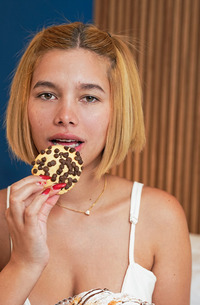 Yennileon Teases In Tantalizing Panties While Savoring An Intimate Snack In Bed