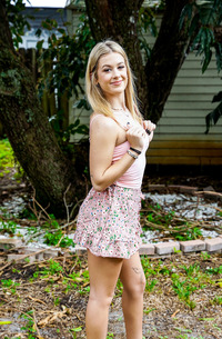 Ashley Alexander And Madison Blaze Playing With One Hard Cock