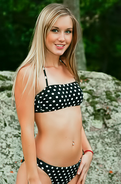 Teen Blonde Girl Jewel In Polkadot Bikini
