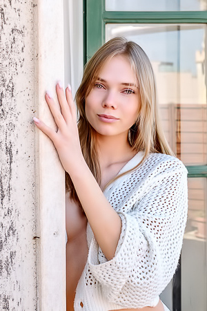 Luise Charming Blue-eyed Beauty Doesn’t Fight The Urge To Go Naked Outdoors