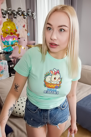 Sara Bork Shows Off Her Tattooed Ass In Hardcore Teen Blowjobs And Doggy Style Orgasms