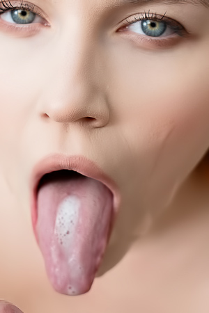 Skilled Leya Tenses Him With Blowjob Control